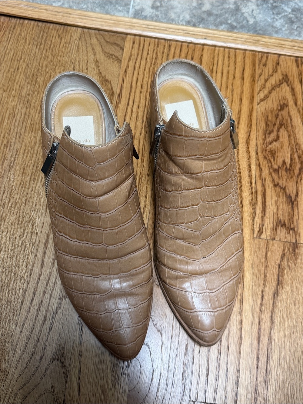 Cognac Croc-Embossed Pointed Toe slop on bootie dolce vita 
Size 9